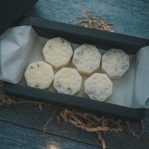 Wax Melts Violeta y Pachuli · 6 Cubitos Botánicos